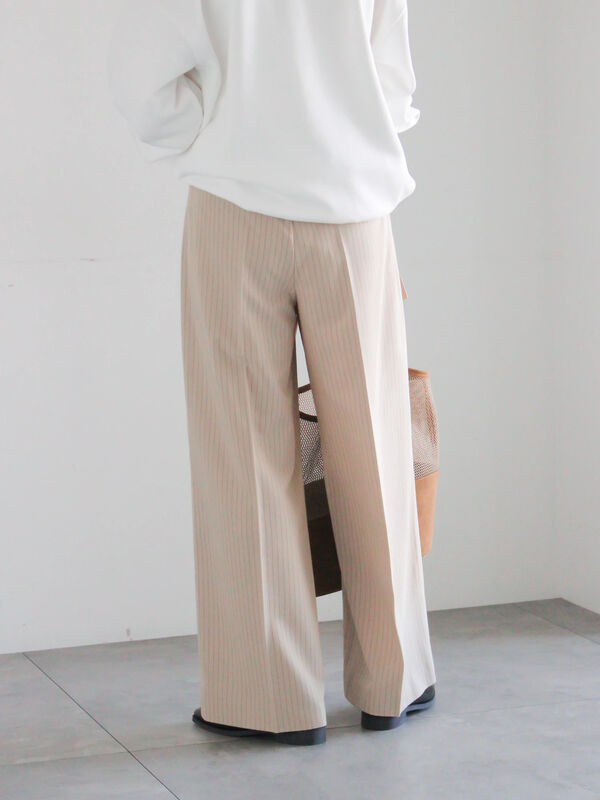 ピンストライプタックワイドパンツ（ベージュ/ブルー/ボトムス/パンツ