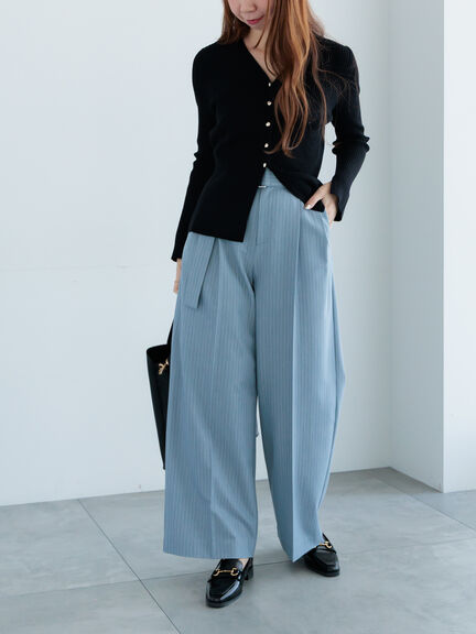 リブVネックカーディガン《2026 spring catalog item》（ホワイト/ブラック/レッド/ネイビー）｜Te chichi（テチチ）通販