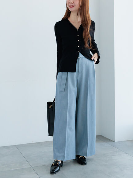 リブVネックカーディガン《2026 spring catalog item》（ホワイト/ブラック/レッド/ネイビー）｜Te chichi（テチチ）通販