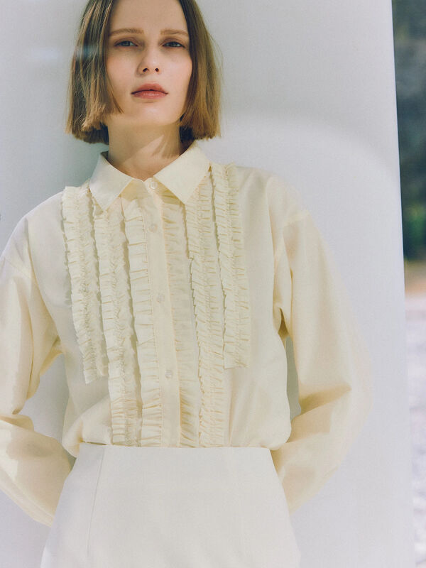 フロントフリルシャツ（オフホワイト/ピンク/イエロー/ブルー/トップス