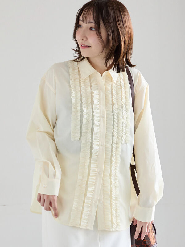 フロントフリルシャツ《2026 spring catalog item》（オフホワイト