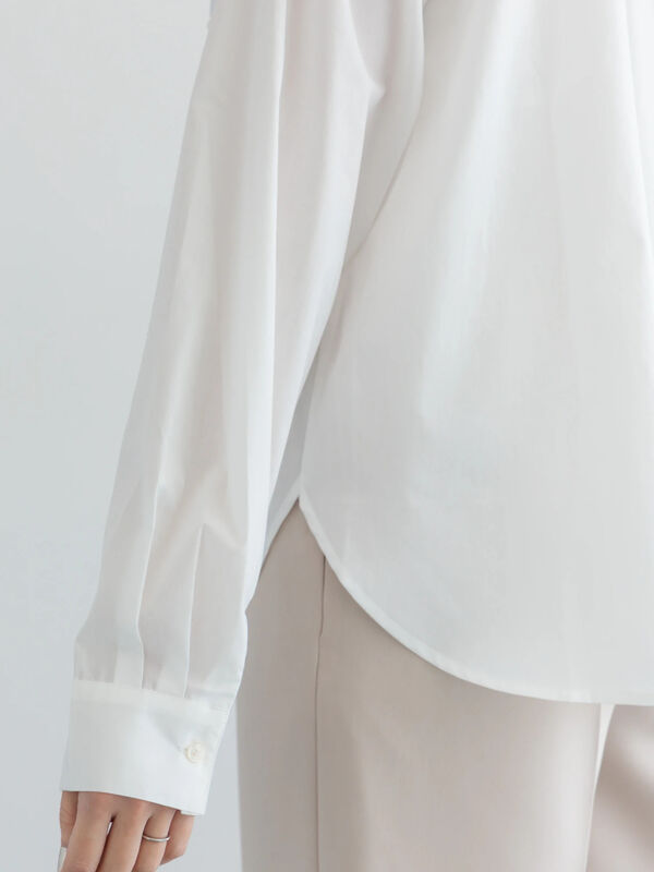 フロントフリルシャツ《2026 spring catalog item》（オフホワイト