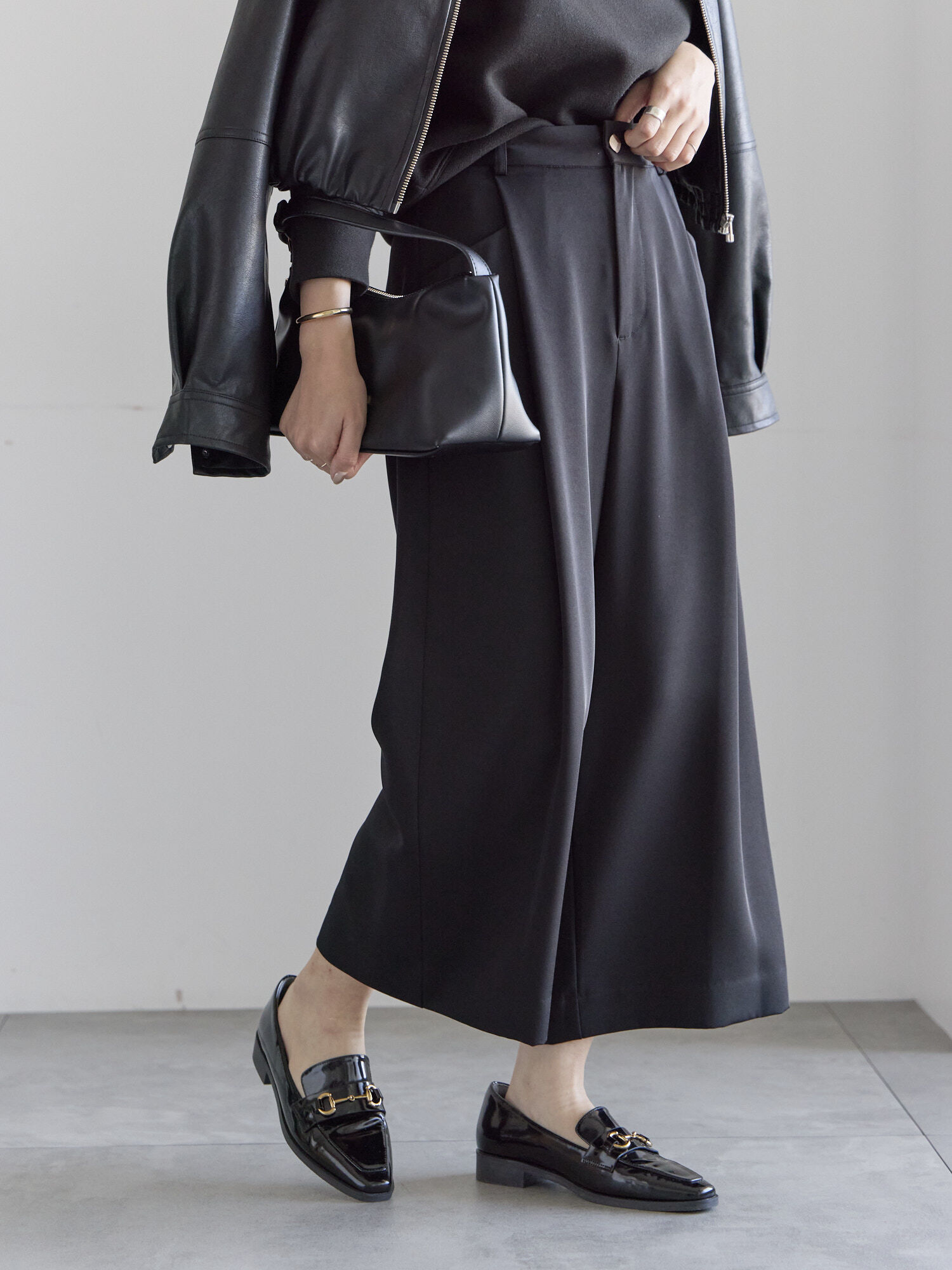 つかっち タックポケットワイドクロップトパンツ（グレー/ブラック/ネイビー