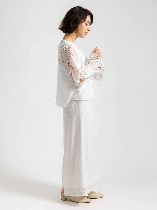 Atelier ChouChou】スクエアレースブラウス（オフホワイト/トップス