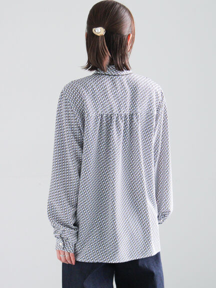パターンアソートボウタイブラウス《2026 spring catalog item》（オフホワイト/イエロー/ブルー/ネイビー）｜Te chichi（テチチ）通販