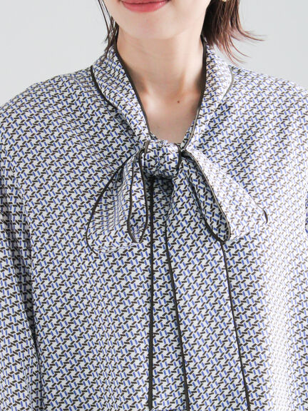 パターンアソートボウタイブラウス《2026 spring catalog item》（オフホワイト/イエロー/ブルー/ネイビー）｜Te chichi（テチチ）通販