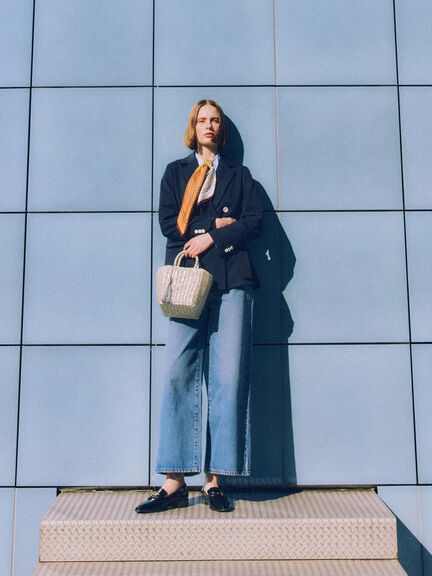 【2026年3月InRed掲載波瑠さん着用】幾何柄シルクスカーフ（ベージュ/イエロー/ブルー）｜Te chichi（テチチ）通販