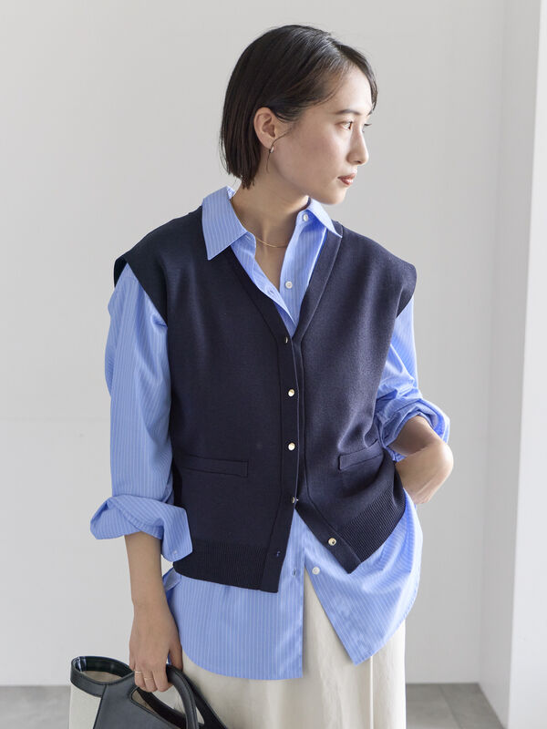 総針ポケット付きVネックベスト《2026 spring catalog item》（オフ