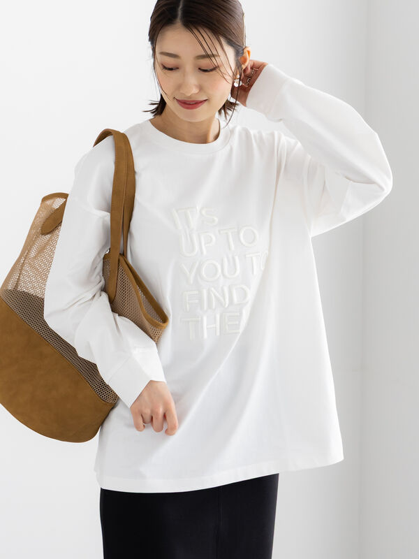 エンブロイダリーロゴTシャツ（アイボリー）｜Te chichi（テチチ）通販