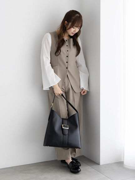 スクエアネックジレ【AOYAMA FASHION ASSOCIATION × Té chichi】（モカ/ネイビー）｜Te chichi（テチチ）通販