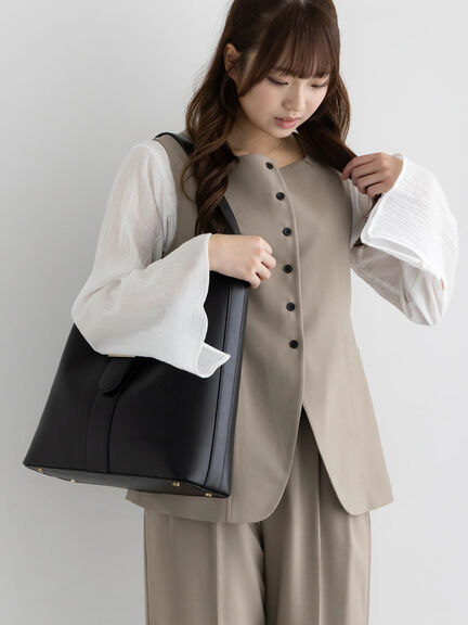 スクエアネックジレ【AOYAMA FASHION ASSOCIATION × Té chichi】（モカ/ネイビー）｜Te chichi（テチチ）通販