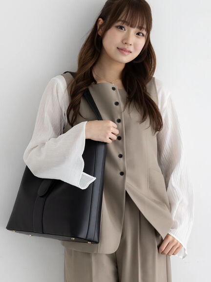 スクエアネックジレ【AOYAMA FASHION ASSOCIATION × Té chichi】（モカ/ネイビー）｜Te chichi（テチチ）通販