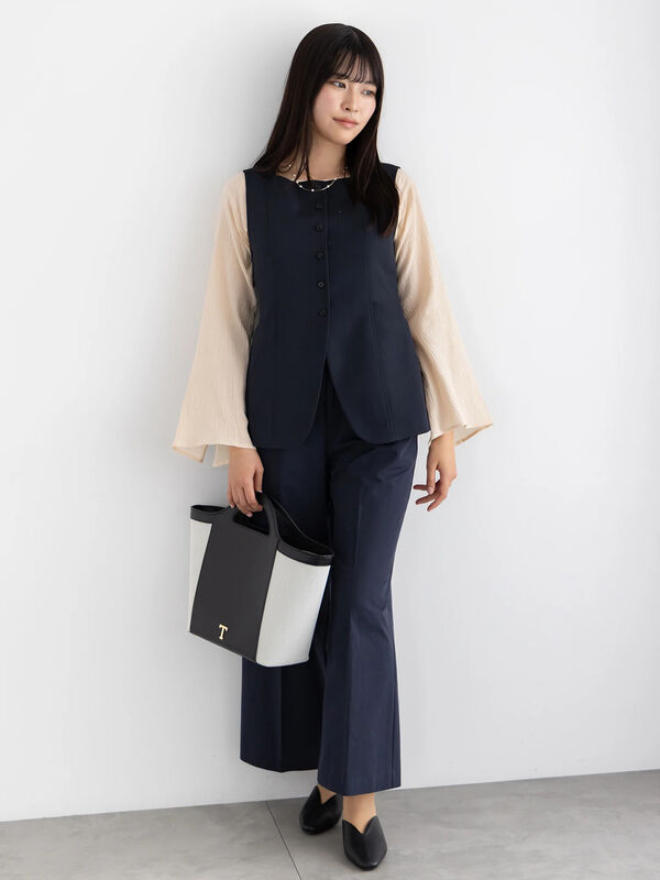 セール】 スクエアネックジレ【AOYAMA FASHION ASSOCIATION × Té
