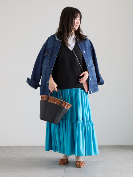 【2026年3月InRed掲載波瑠さん着用】Vネックニットベスト（オフホワイト/ブラック/サックスブルー）｜Te chichi（テチチ）通販