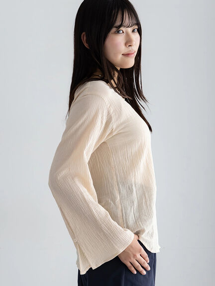 クレープフレアスリーブブラウス【AOYAMA FASHION ASSOCIATION × Té chichi】（オフホワイト/オレンジ）｜Te chichi（テチチ）通販