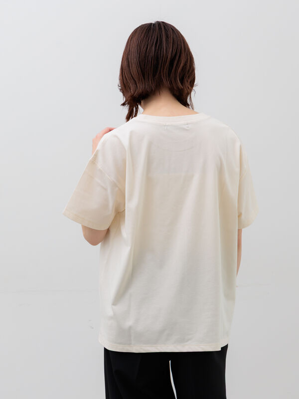 セール】 パール&ロゴプリントTシャツ（オフホワイト