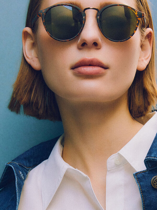 サングラス(ケース付き)（オフホワイト/ブラック/ブラウン