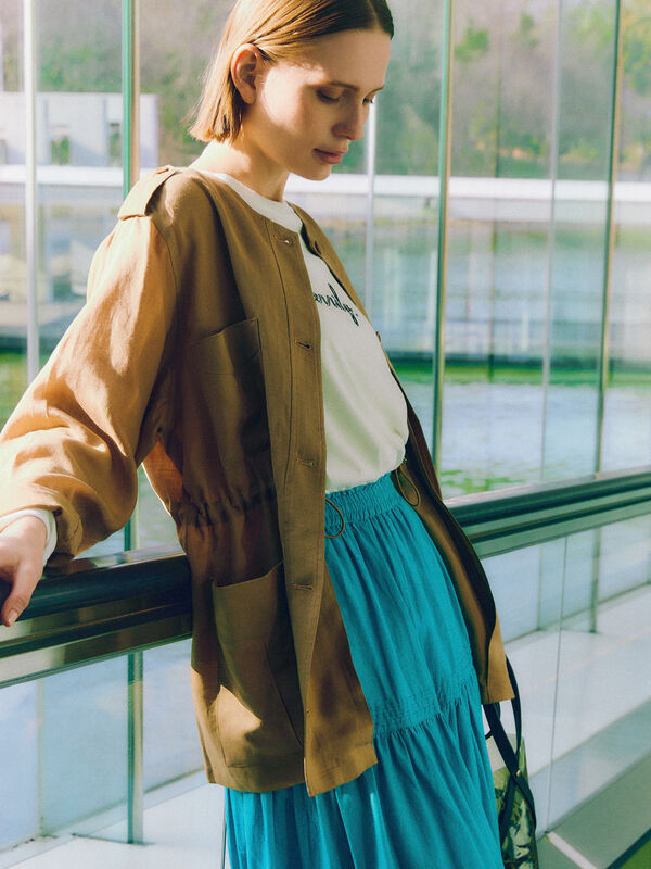 OUR カーキ ノーカラーサファリジャケット　オリーブブラウン セール】 ノーカラーサファリジャケット《2026 spring catalog item