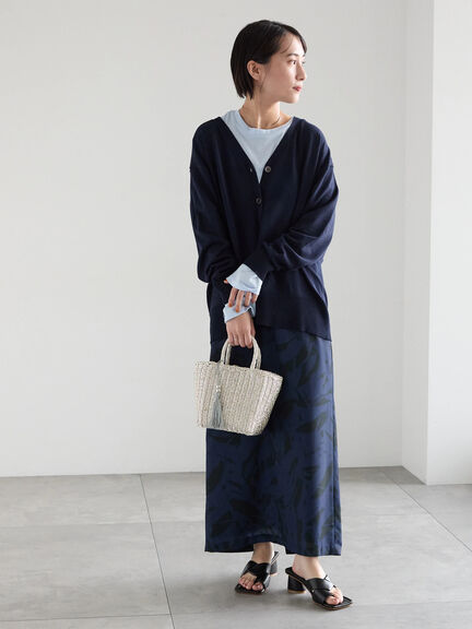 【2026年3月InRed掲載波瑠さん着用】ペイントパターンナロースカート（オフホワイト/ネイビー）｜Te chichi（テチチ）通販