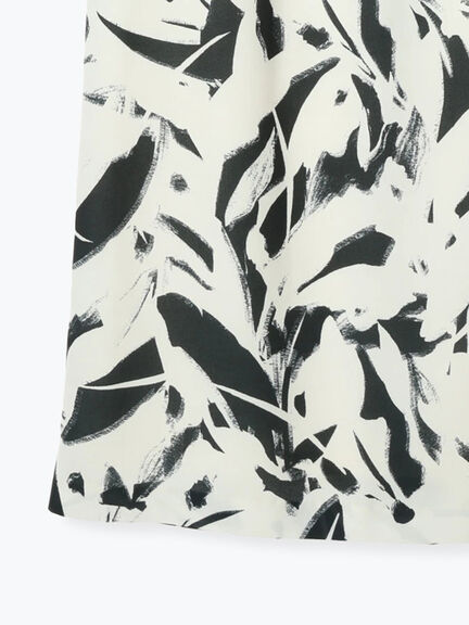 【2026年3月InRed掲載波瑠さん着用】ペイントパターンナロースカート（オフホワイト/ネイビー）｜Te chichi（テチチ）通販