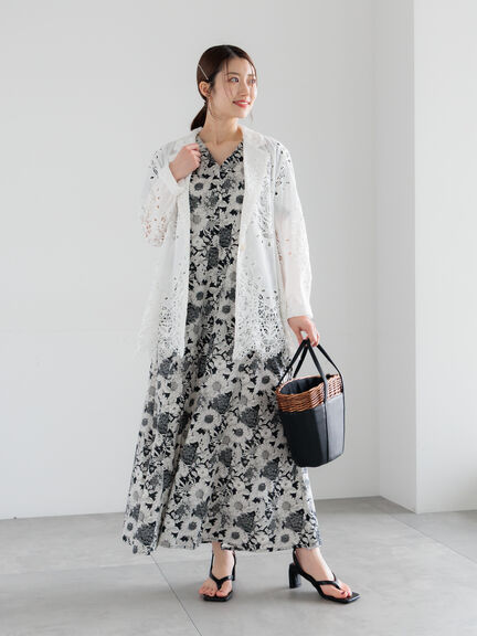 【LIBERTY FABRICS】Vネックフレアワンピース（ブラック/ネイビー）｜Te chichi（テチチ）通販