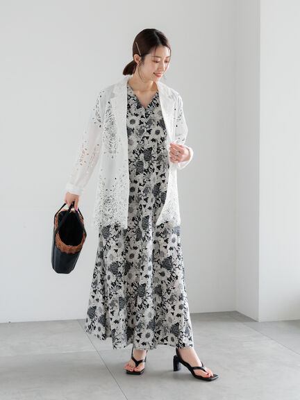 【LIBERTY FABRICS】Vネックフレアワンピース（ブラック/ネイビー）｜Te chichi（テチチ）通販