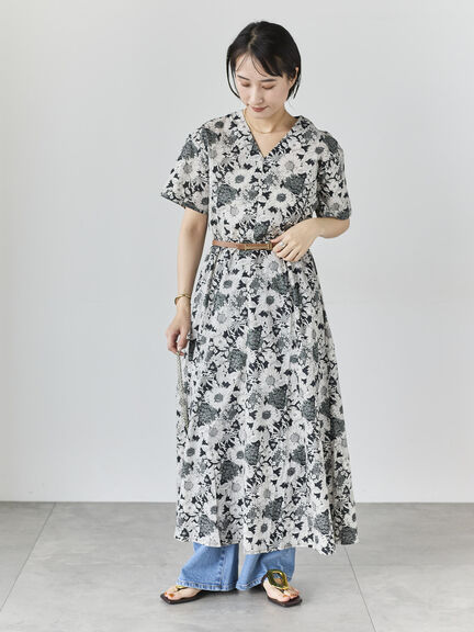 【LIBERTY FABRICS】Vネックフレアワンピース（ブラック/ネイビー）｜Te chichi（テチチ）通販