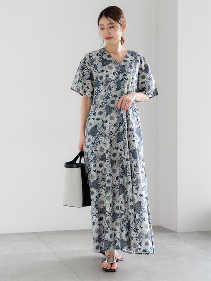 【LIBERTY FABRICS】Vネックフレアワンピース（ブラック/ネイビー）｜Te chichi（テチチ）通販
