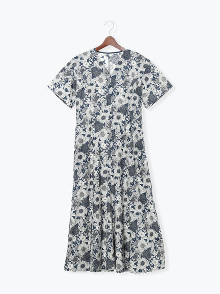 【LIBERTY FABRICS】Vネックフレアワンピース（ブラック/ネイビー）｜Te chichi（テチチ）通販
