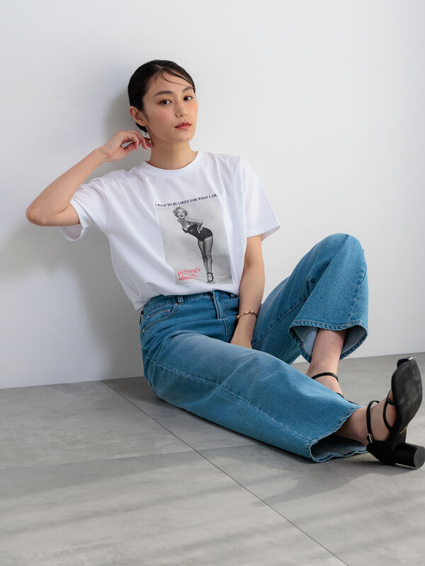 【未使用】マリリンモンローキティー渋谷キティーNANAキティー セール】 マリリンモンローモノクロフォトTシャツ（オフホワイト