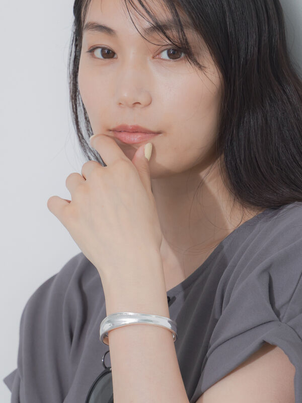 セール】 ニュアンスメタルバングル《2026 SUMMER LOOK item