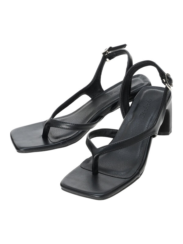 エコレザートングサンダル《2026 SUMMER LOOK item》（ブラック/レッド