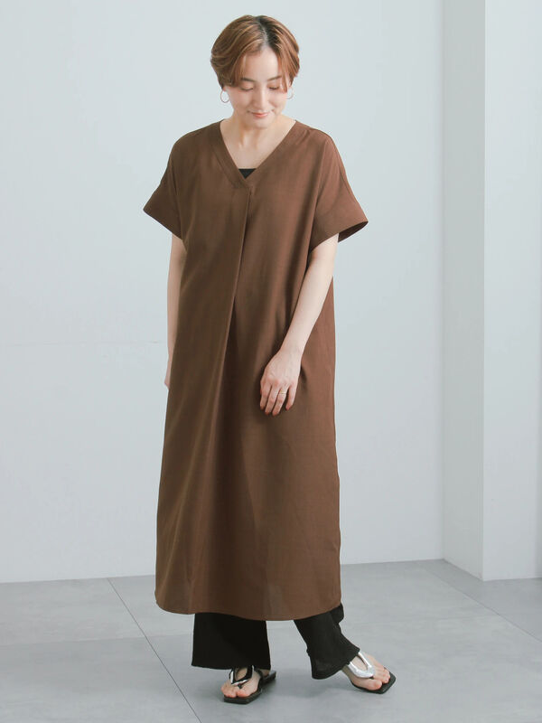 麻調サックワンピース《2026 SUMMER LOOK item》（ブラック/レッド