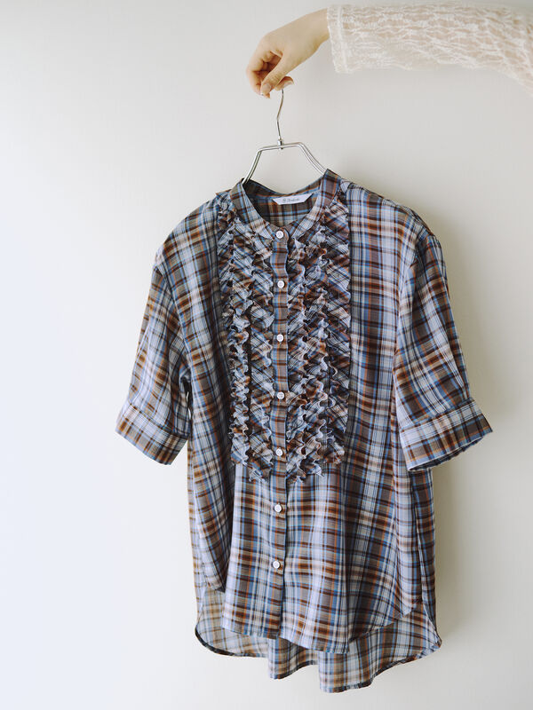 チェックフリルブラウス《2026 SUMMER LOOK item》（イエロー/ブルー