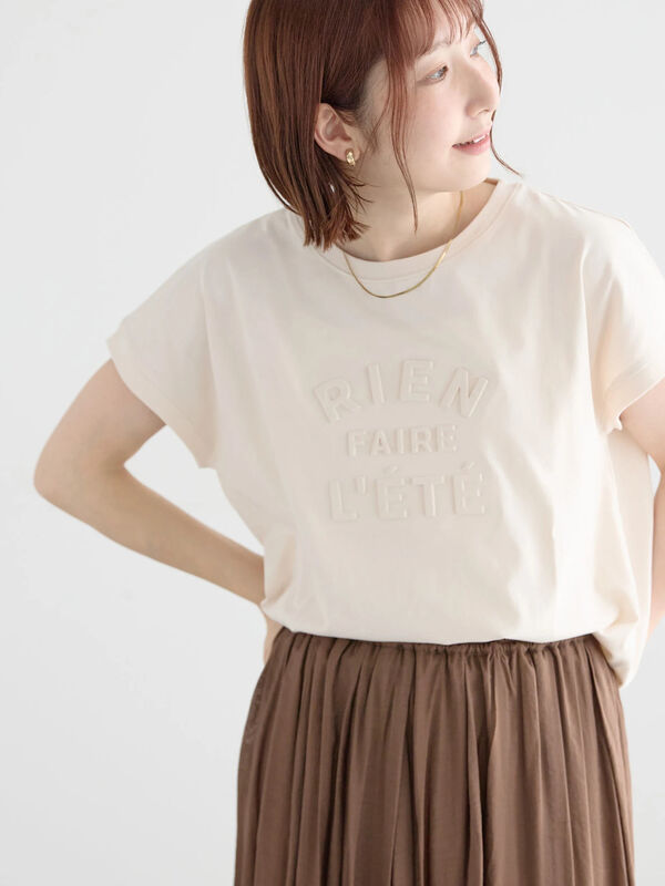 セール】 【接触冷感】エンボスロゴフレンチスリーブTシャツ（オフ