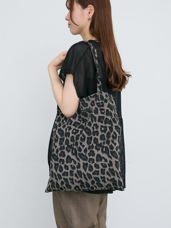 レオパード柄ファブリックトート《2026 AUTUMN LOOK item》（グレー