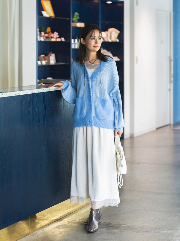 セール】 レースヘムサテンスカート《2026 AUTUMN LOOK item