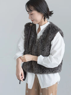 【レア】WOOLRICH ウール ボアベスト チャコールグレー Vネックボアベスト（チャコールグレー/モカベージュ/アウター/ベスト