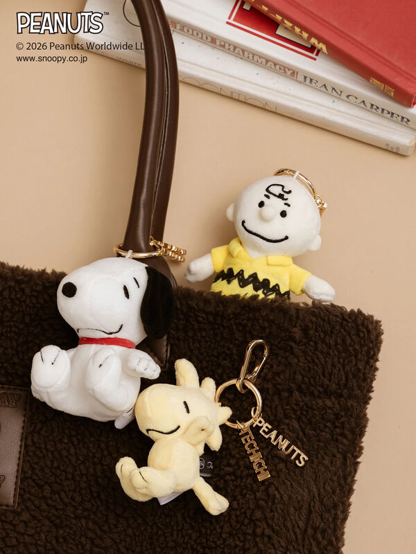 PEANUTSぬいぐるみチャーム（ホワイト/ダークブラウン/イエロー