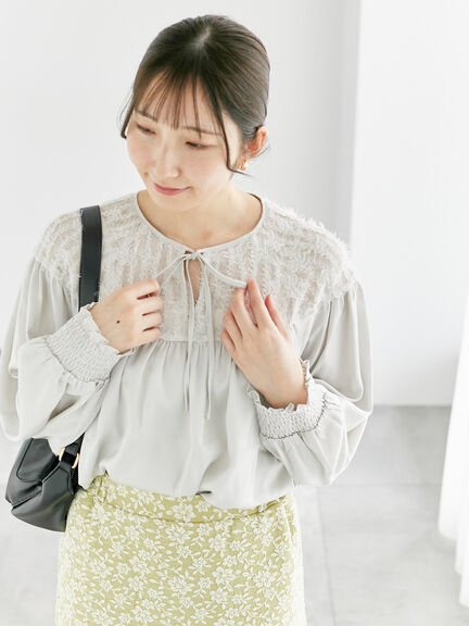 激安挑戦！！ cen. myclozetteダブルカラーフレアブラウス 長袖グレー かもしださ シャツ/ブラウス(長袖/七分)