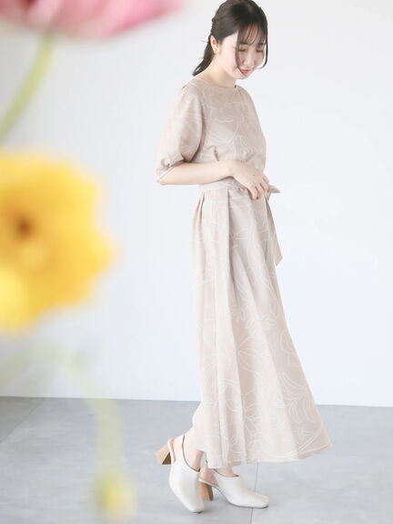 【日比谷花壇コラボ】刺繍ライクプリントワンピース（チャコールグレー/ベージュ/グリーン）｜Te chichi TERRASSE（テチチ テラス）通販