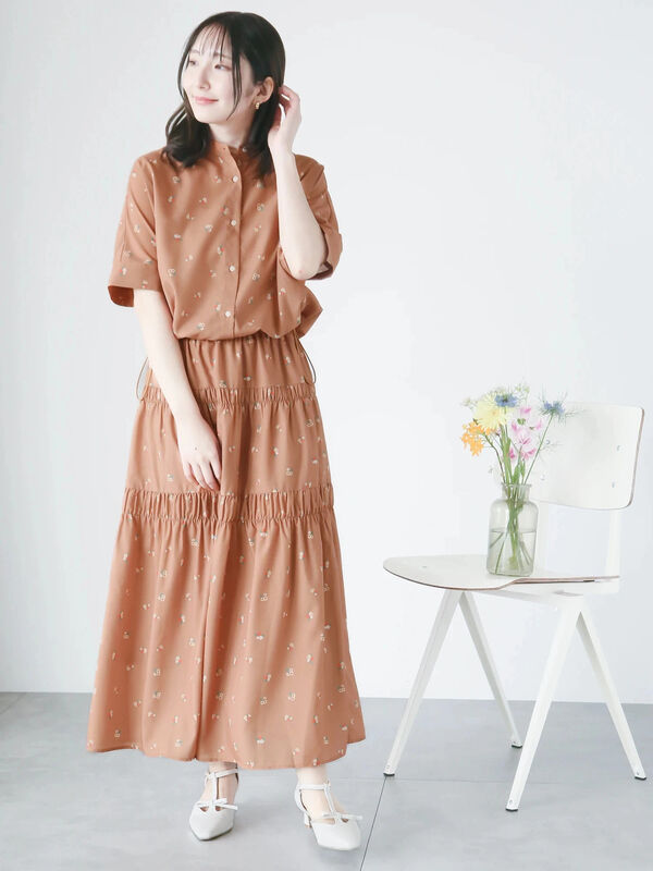 セール】 【日比谷花壇コラボ】プリントシャーリングスカート