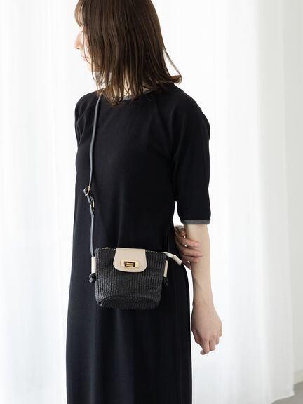 雑材ミニショルダーバッグ《2025summer catalog item》（オフホワイト/ブラック）｜Te chichi TERRASSE（テチチ テラス）通販