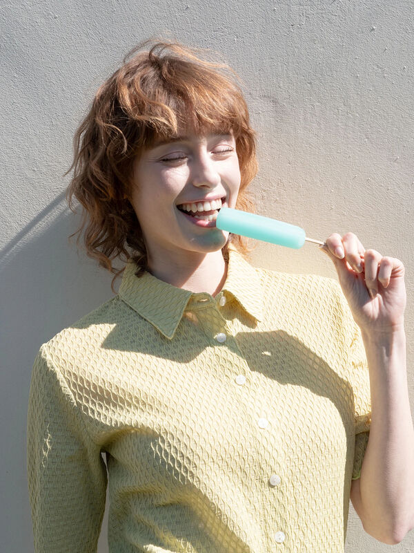 シャーリング衿付きカーディガン《2025summer catalog item》（イエロー）｜Te chichi TERRASSE（テチチ テラス）通販