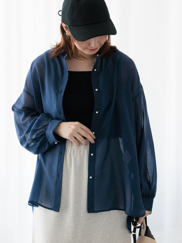 セール】 パール釦バンドカラーシアーシャツ（ブラック/ベージュ