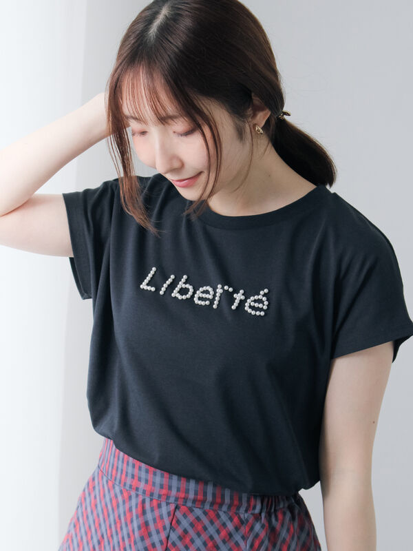 【接触冷感】パールロゴフレンチ袖Tシャツ（ネイビー）｜Te chichi TERRASSE（テチチ テラス）通販