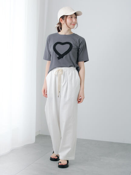 ハートフリル刺繍Tシャツ（オフホワイト/グレー/ブラック）｜Te chichi TERRASSE（テチチ テラス）通販