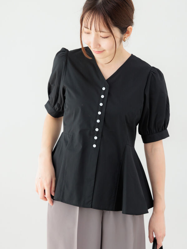 Vネックペプラムブラウス（ブラック）｜Te chichi TERRASSE（テチチ テラス）通販