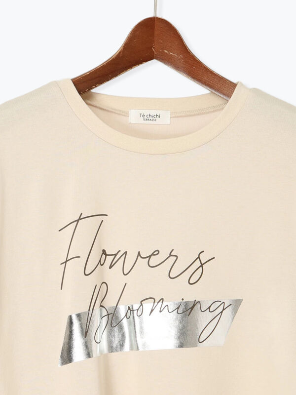 ターチュです！ セール】 ネックレス付きTシャツ（オフホワイト/グレー