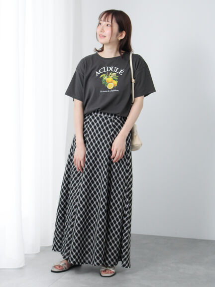フルーツモチーフ柄Tシャツ（オフホワイト/チャコールグレー/ブラック）｜Te chichi TERRASSE（テチチ テラス）通販